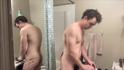 Snapshot of brad_bounce chatting on 10.26.25 Brad Ballsy online show from 10.26.25