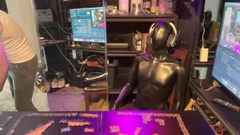 Snapshot of brad_bounce chatting on 04.06.26 Brad Ballsy online show from 04.06.26