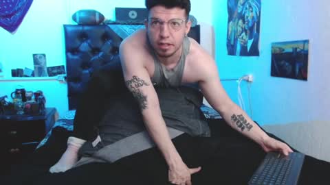 brad hot boy online show from 01.11.25