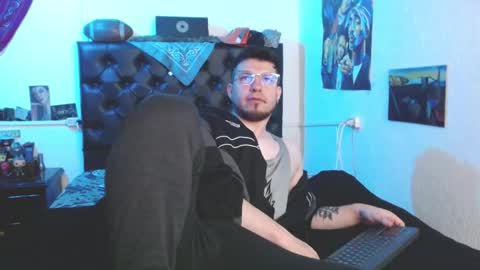 brad hot boy online show from 11.15.25