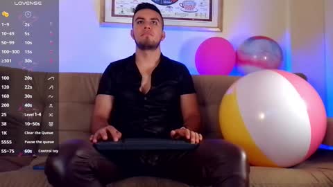 Bradley Colton Independ Model online show from 01.28.25