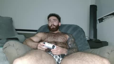 Snapshot of bradtrainn chatting on 11.22.25 bradtrainn online show from 11.22.25