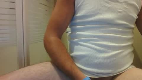 Snapshot of bradynoggle chatting on 09.19.25 bradynoggle online show from 09.19.25