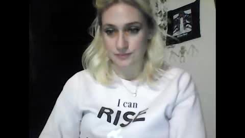 Snapshot of braindeadbetty chatting on 11.29.25 i am a naughty jedi knight online show from 11.29.25