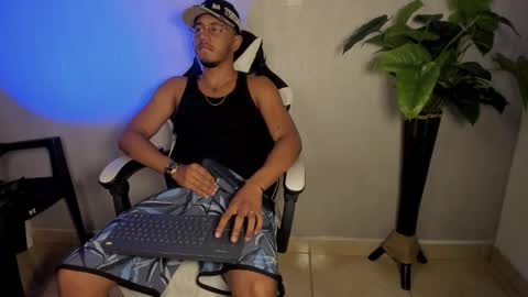 Snapshot of brand_collins chatting on 12.13.25 Brand online show from 12.13.25