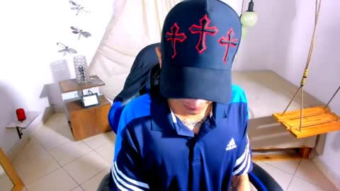 Snapshot of brand_hades chatting on 06.10.26 B R A N D online show from 06.10.26