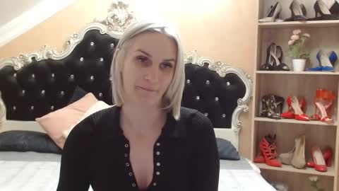 Snapshot of brandyweed chatting on 01.14.25 brandyweed online show from 01.14.25