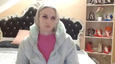 Snapshot of brandyweed chatting on 01.17.25 brandyweed online show from 01.17.25