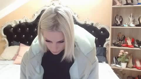 Snapshot of brandyweed chatting on 02.27.25 brandyweed online show from 02.27.25