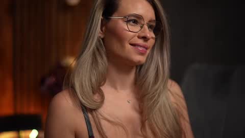 Snapshot of brandywhite chatting on 03.05.25 Alex online show from 03.05.25