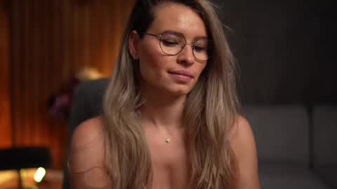 Snapshot of brandywhite chatting on 03.07.25 Alex online show from 03.07.25