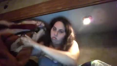 Snapshot of bratbrat23 chatting on 02.24.25 Bay online show from 02.24.25