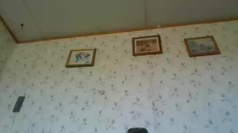 Snapshot of bratbrat23 chatting on 10.20.25 Bay online show from 10.20.25