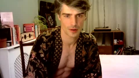 Snapshot of bratdownunder chatting on 02.16.25 Bratdownunder online show from 02.16.25