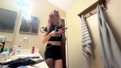 bray19509 online show from 12.17.25