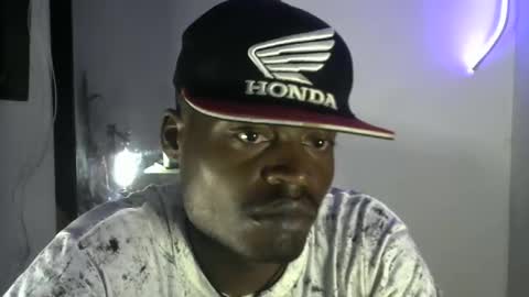 Snapshot of brayan1111x chatting on 11.18.25 brayan1111x online show from 11.18.25