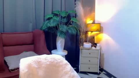 Snapshot of brazeen chatting on 06.30.26 brazeen online show from 06.30.26