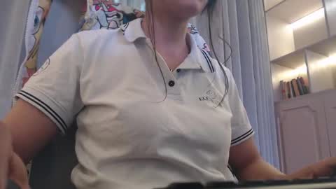 breakfastwithtiffanys online show from 10.26.25