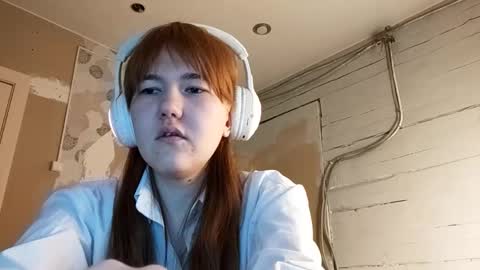 Snapshot of breannedevier chatting on 03.06.26 Dina online show from 03.06.26