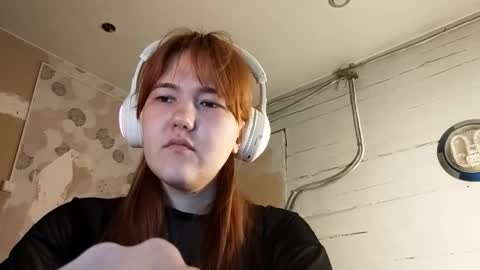 Snapshot of breannedevier chatting on 03.11.26 Dina online show from 03.11.26