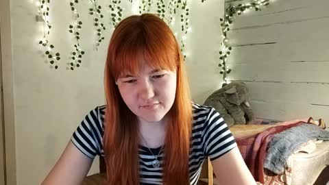 Snapshot of breannedevier chatting on 04.01.26 Dina online show from 04.01.26