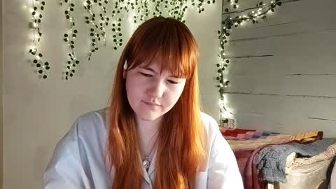 Snapshot of breannedevier chatting on 04.08.26 Dina online show from 04.08.26