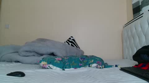 Snapshot of bree_beauty chatting on 03.10.26 bree_beauty online show from 03.10.26