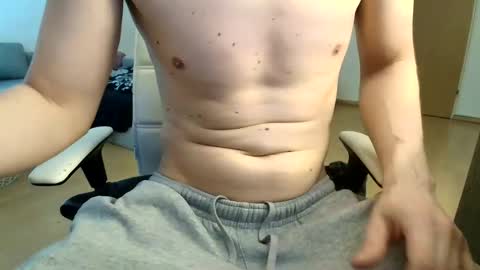 Snapshot of breezydicks chatting on 03.19.26 breezydicks online show from 03.19.26