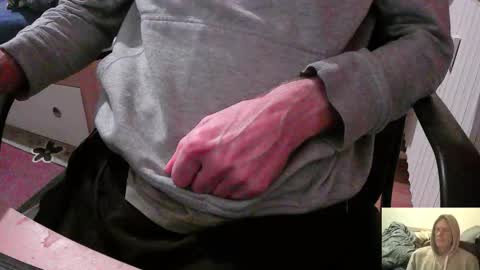 Snapshot of bremer64 chatting on 10.13.25 bremer64 online show from 10.13.25