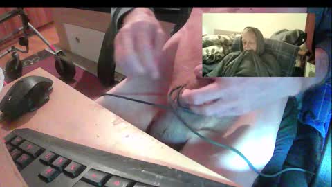 Snapshot of bremer64 chatting on 12.17.25 bremer64 online show from 12.17.25