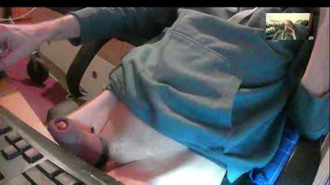 Snapshot of bremer64 chatting on 12.17.25 bremer64 online show from 12.17.25