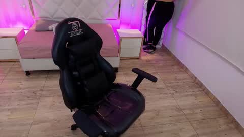 Snapshot of brendda_tay chatting on 10.23.25 BRENDDA online show from 10.23.25