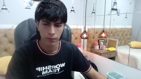 Snapshot of brent18_ chatting on 02.13.25 Esteban online show from 02.13.25