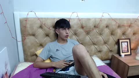 Snapshot of brent18_ chatting on 02.17.25 Esteban online show from 02.17.25