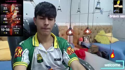 Snapshot of brent18_ chatting on 03.02.25 Esteban online show from 03.02.25