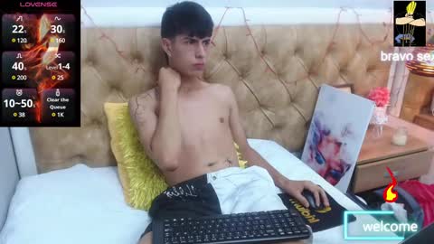 Snapshot of brent18_ chatting on 03.10.25 Esteban online show from 03.10.25