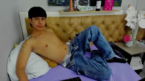 Snapshot of brent18_ chatting on 09.21.25 Esteban online show from 09.21.25