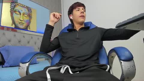 Snapshot of brent18_ chatting on 01.10.26 Esteban online show from 01.10.26