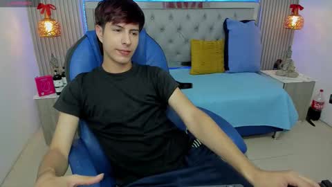 Snapshot of brent18_ chatting on 01.11.26 Esteban online show from 01.11.26