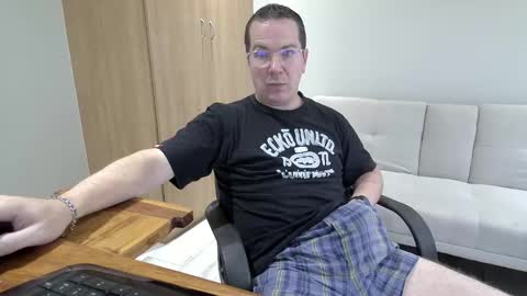 Snapshot of brettdj chatting on 01.18.26 Brett online show from 01.18.26