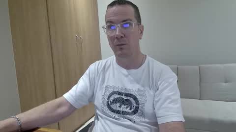 Snapshot of brettdj chatting on 03.23.26 Brett online show from 03.23.26