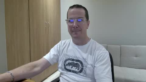 Snapshot of brettdj chatting on 04.17.26 Brett online show from 04.17.26