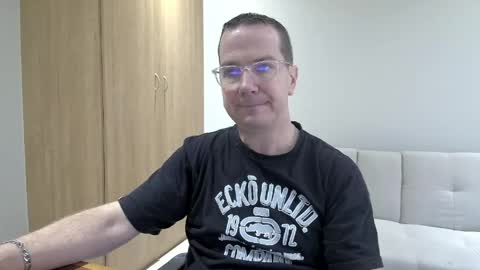 Snapshot of brettdj chatting on 04.25.26 Brett online show from 04.25.26