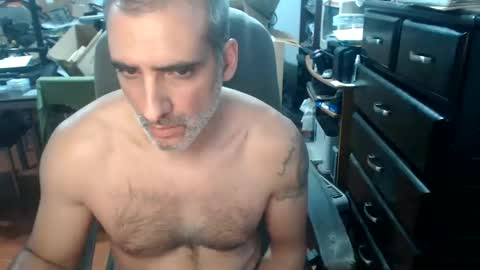 Snapshot of brfer chatting on 12.21.24 Fer online show from 12.21.24