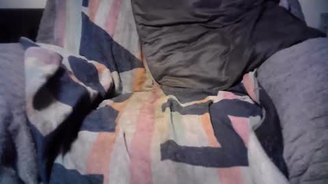 Snapshot of bri20fu chatting on 02.09.26 raining down on me online show from 02.09.26