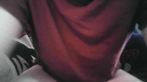 Snapshot of bri20fu chatting on 02.14.26 raining down on me online show from 02.14.26