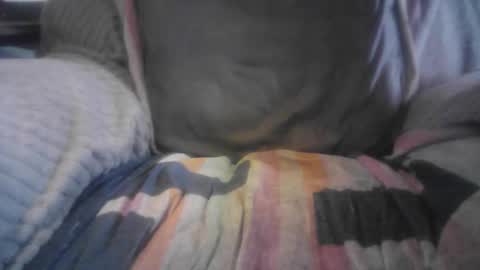 Snapshot of bri20fu chatting on 02.18.26 raining down on me online show from 02.18.26