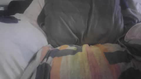 Snapshot of bri20fu chatting on 03.19.26 raining down on me online show from 03.19.26