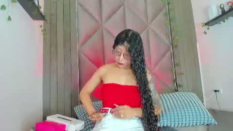 B R I A  online show from 06.22.26