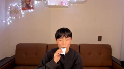 Snapshot of brian_stars chatting on 02.05.25 Brian boy online show from 02.05.25